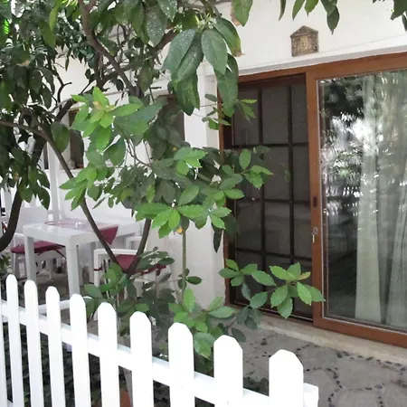 Iyon Мини-отель *